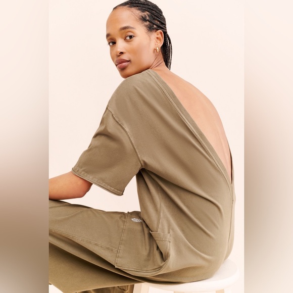 FREE PEOPLE MOVEMENT HOT SHOT TEE ONESIE JUMPSUIT - Picture 12 of 13